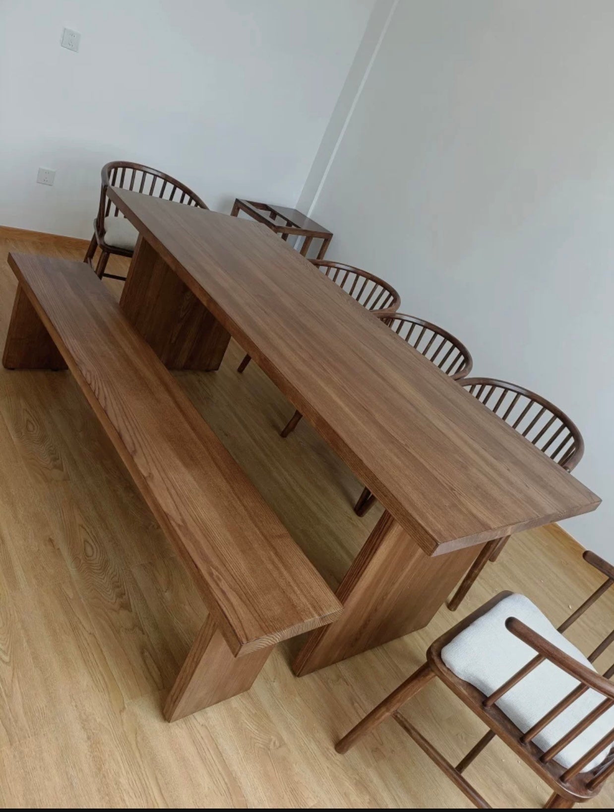 BRADYA Dining Table Natural Straight Edge / Live Edge Hardwood