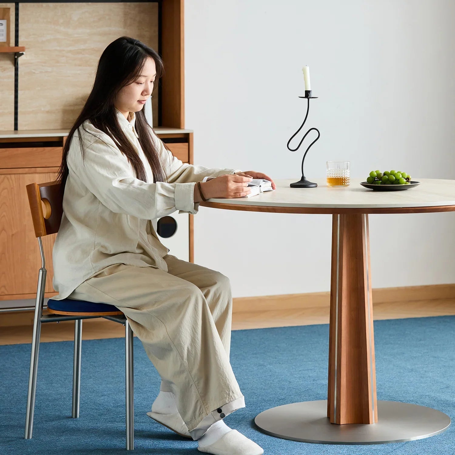 Bauhaus Cherry Wood Sintered Stone Round Dining Table PINECONE