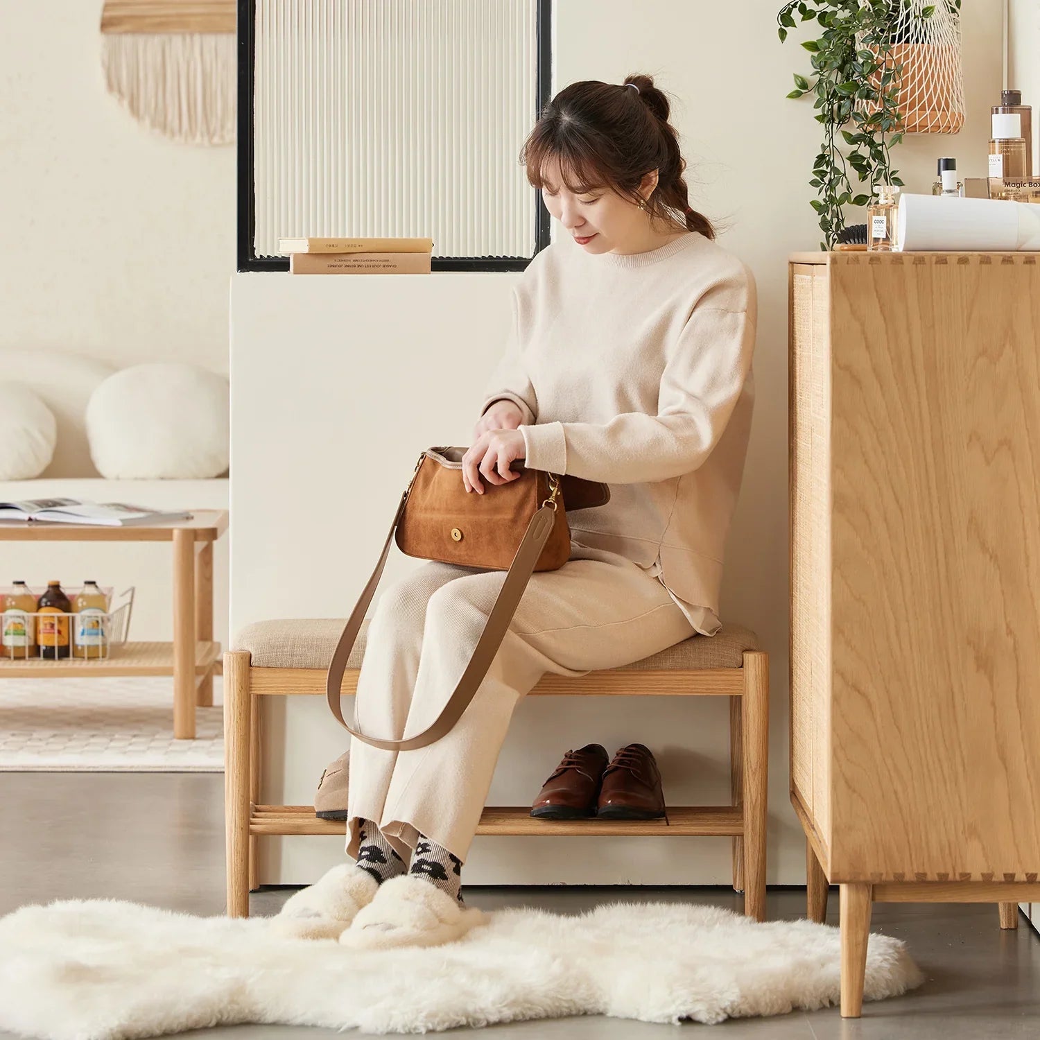 Scandinavian Oak Wood Shoe Changing Bench FUJI