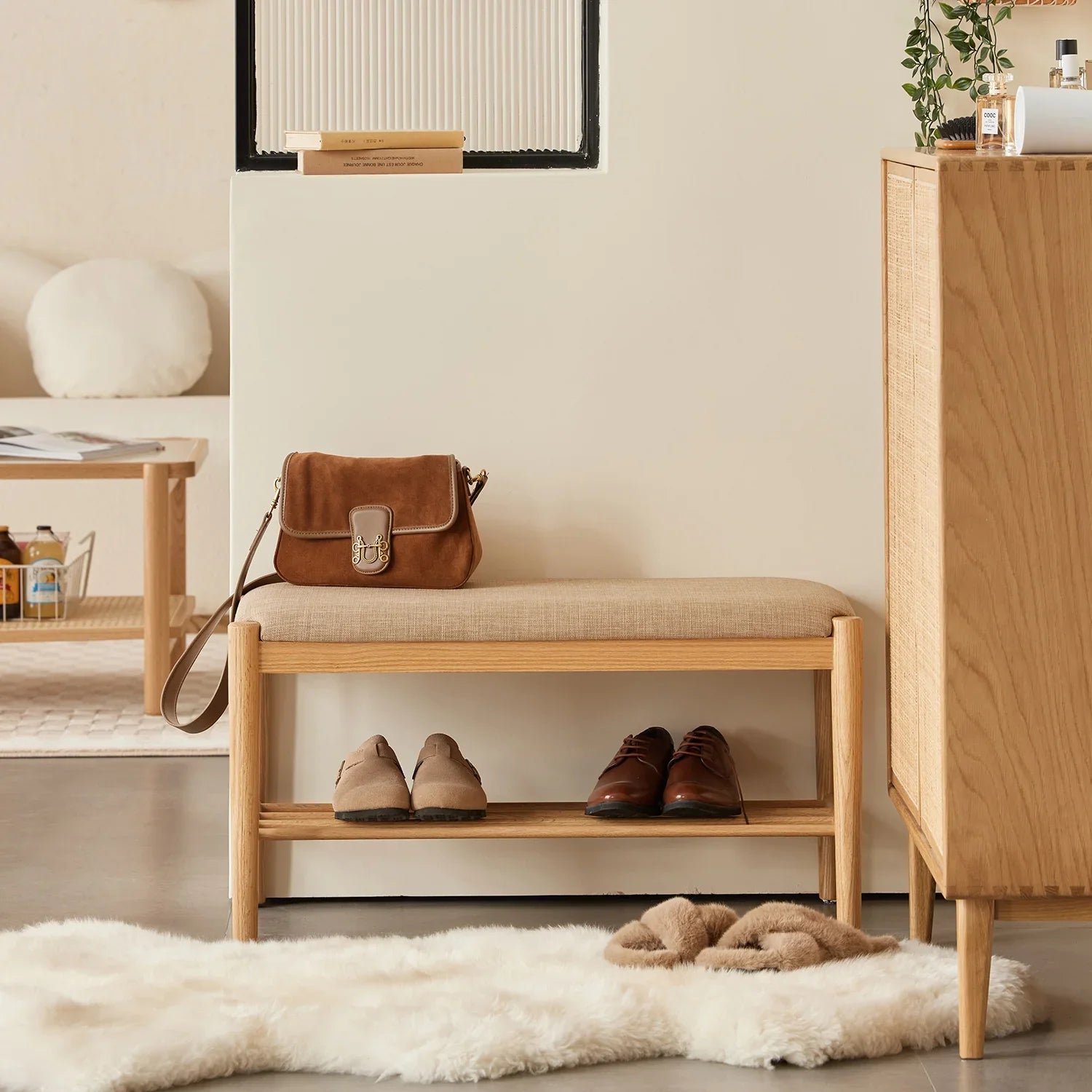 Scandinavian Oak Wood Shoe Changing Bench FUJI